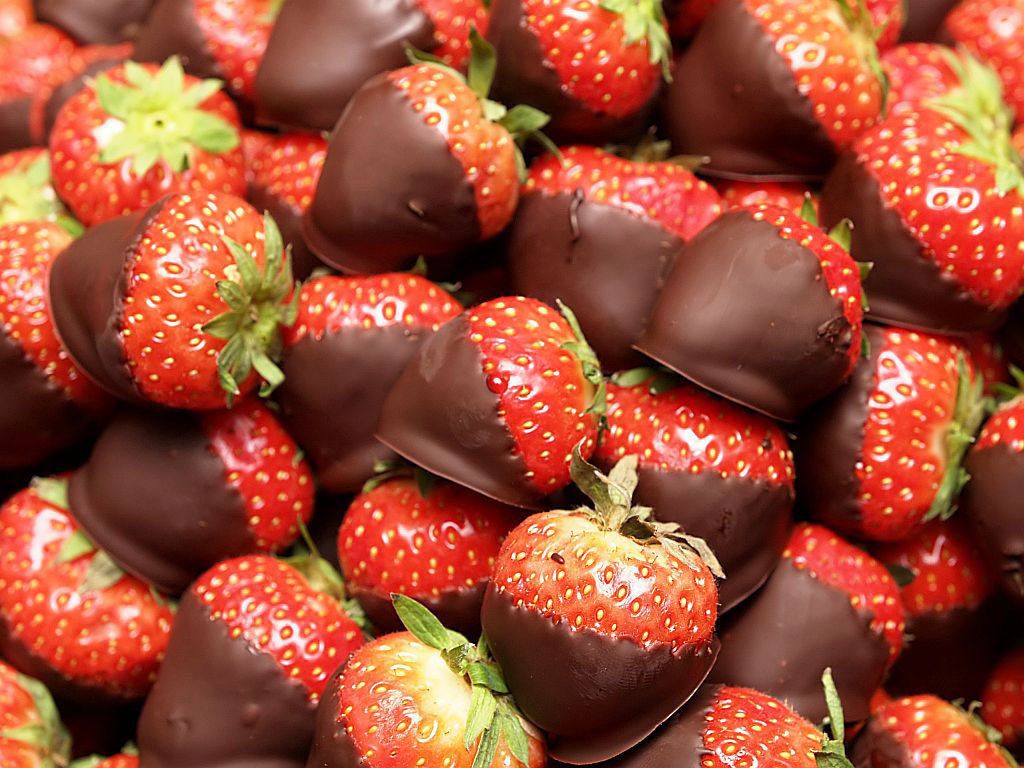 strawberries chocolate , download photo, texture, background
